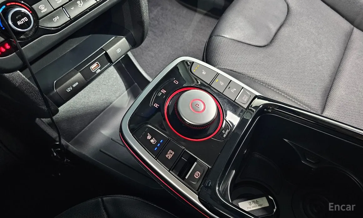 Фото 9 - Kia Niro