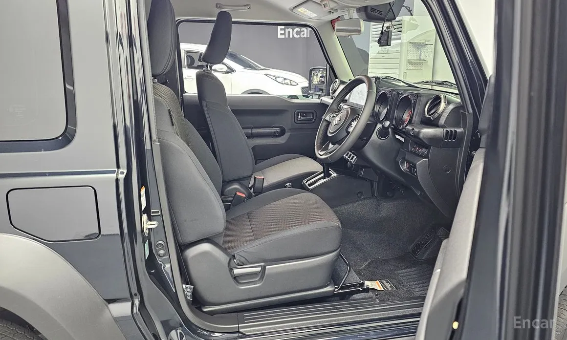 Фото 10 - Suzuki Jimny