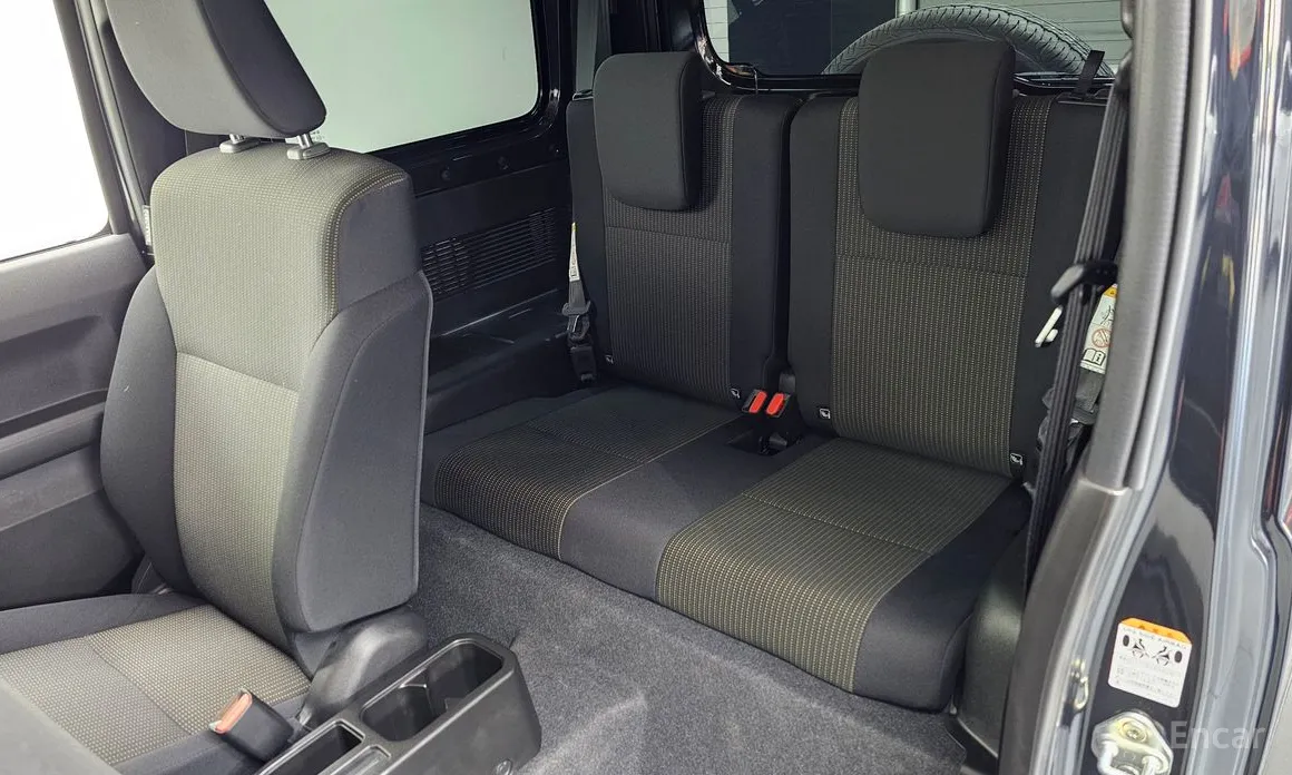 Фото 12 - Suzuki Jimny