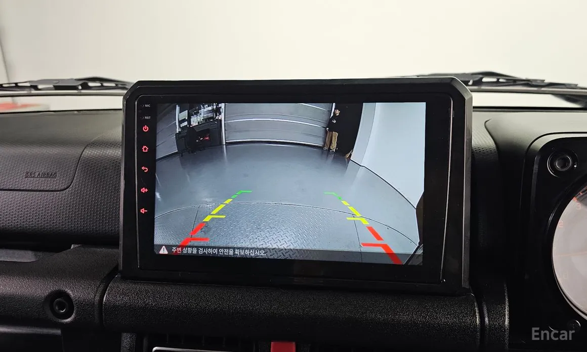 Фото 15 - Suzuki Jimny