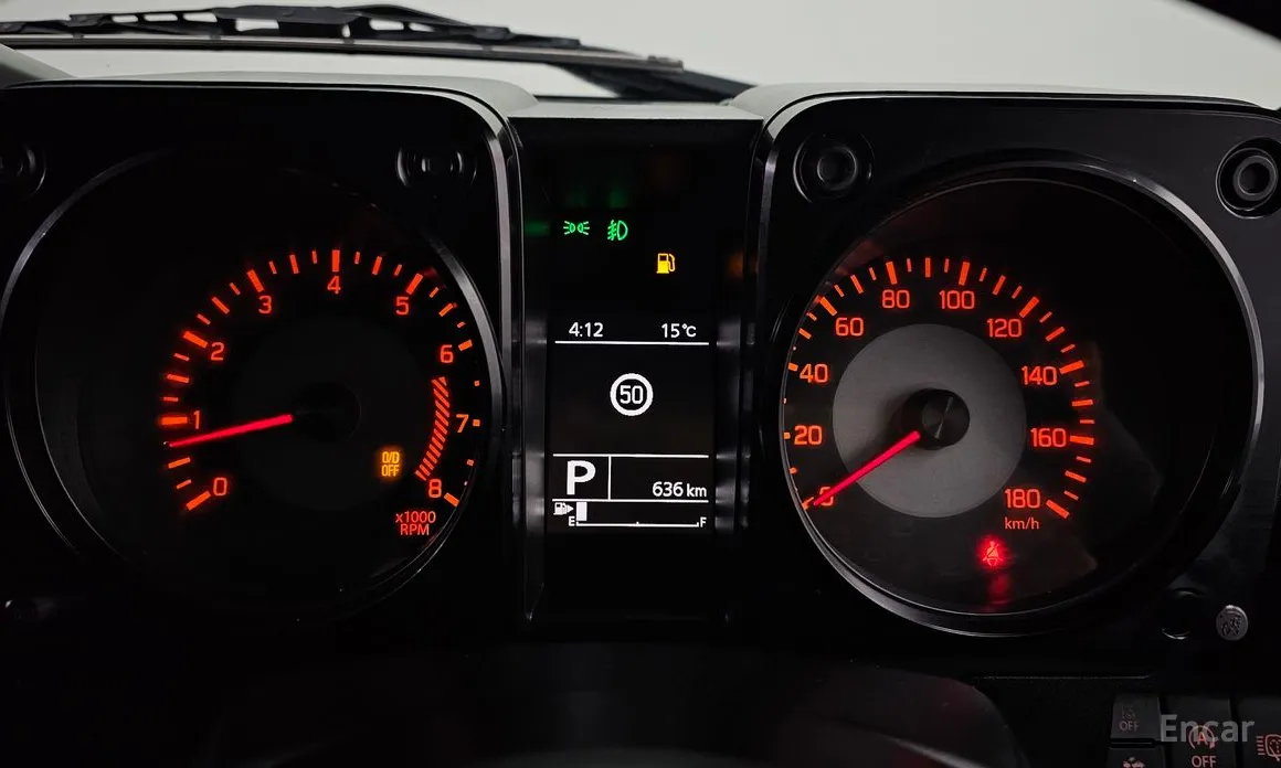 Фото 8 - Suzuki Jimny