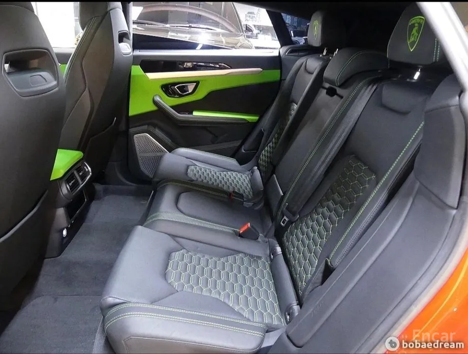 Фото 14 - Lamborghini Urus