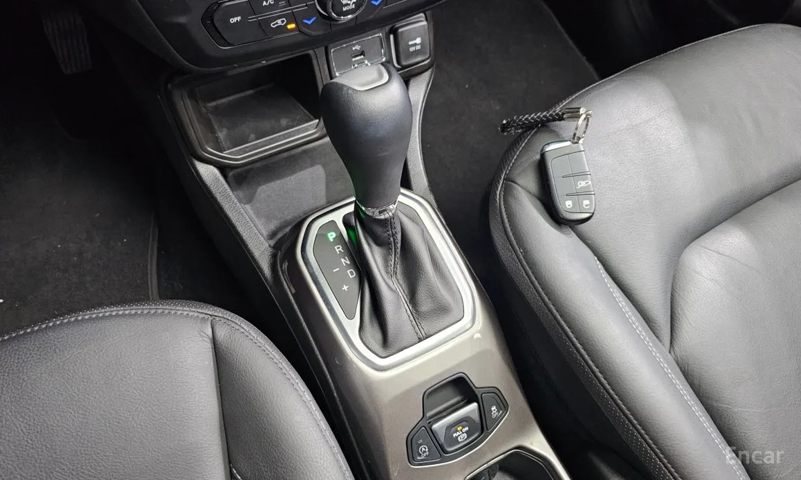 Фото 9 - Jeep Renegade