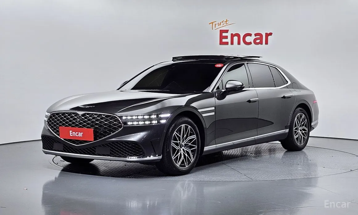 Фото 1 - Genesis G90