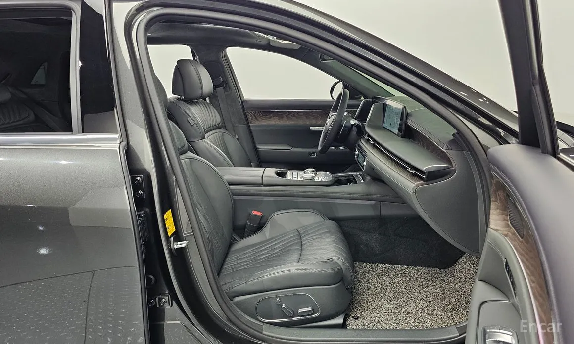 Фото 10 - Genesis G90