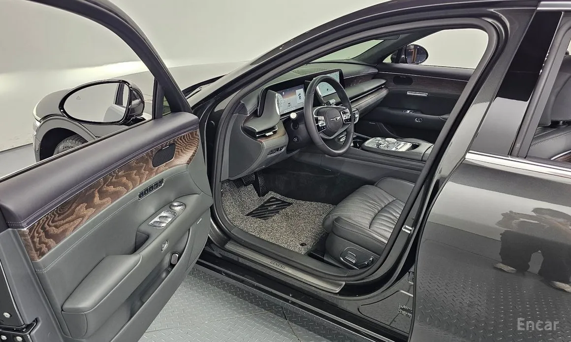 Фото 11 - Genesis G90