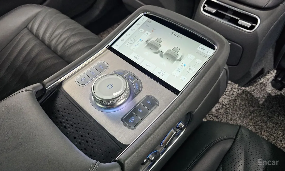 Фото 17 - Genesis G90