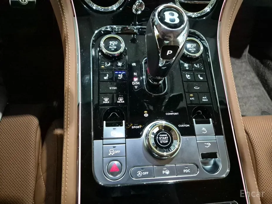 Фото 11 - Bentley Continental GT