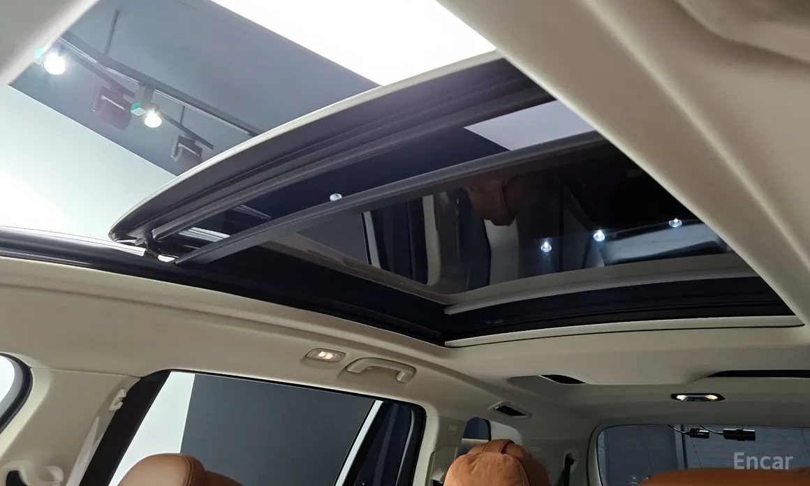 Фото 18 - BMW X7