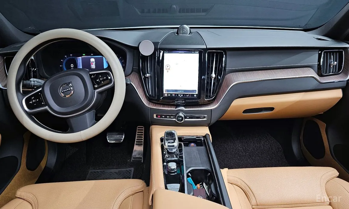 Фото 7 - Volvo XC60