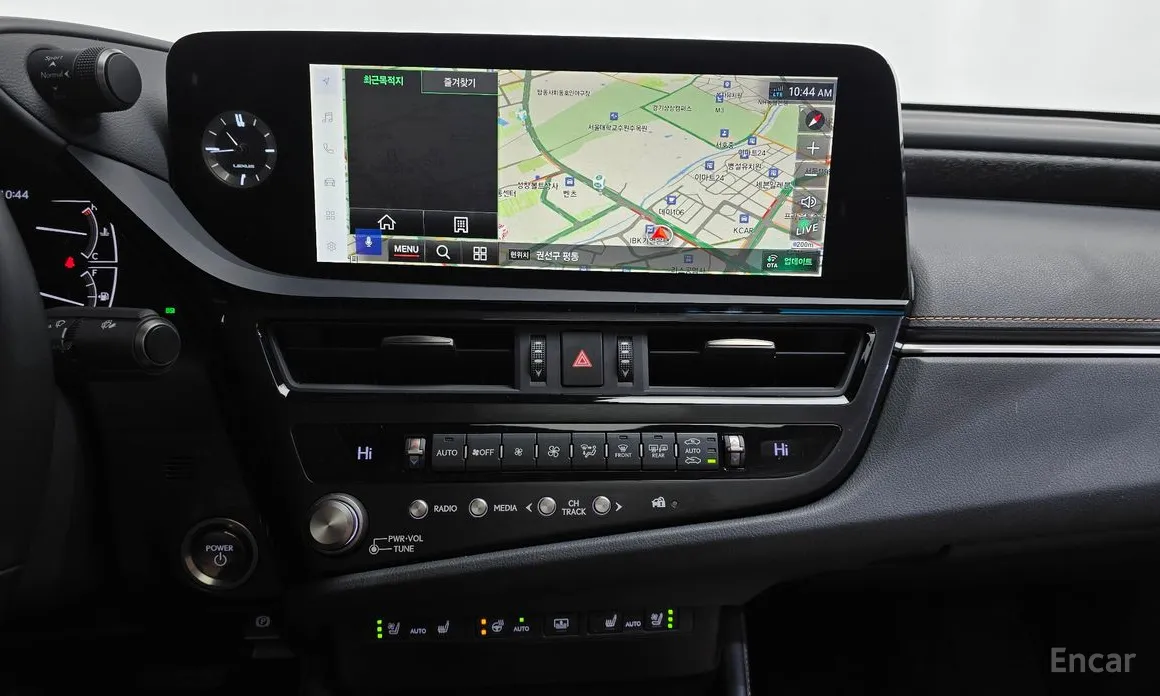 Фото 14 - Lexus ES