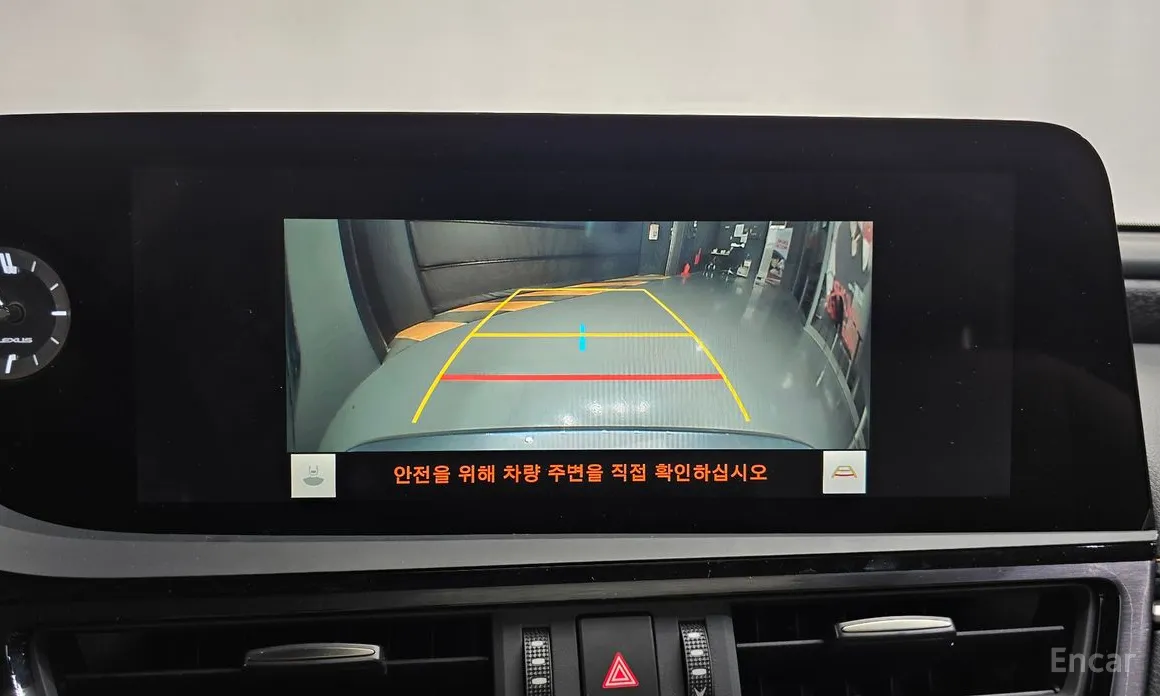 Фото 15 - Lexus ES