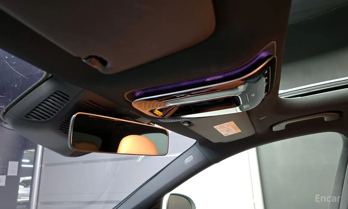 Photo 18 - Mercedes-Benz C-Class