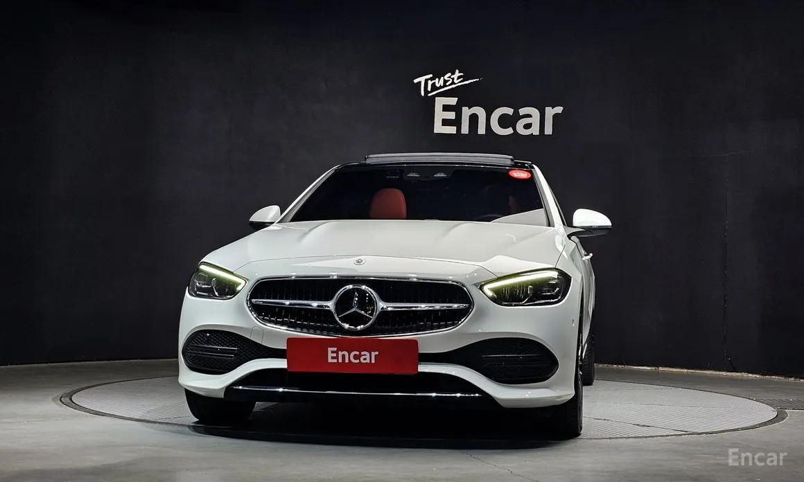 Photo 3 - Mercedes-Benz C-Class