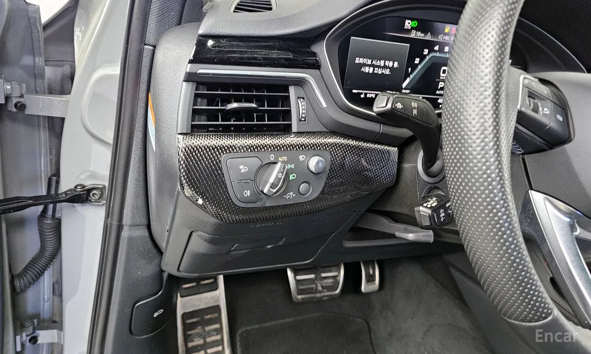 Фото 16 - Audi S4