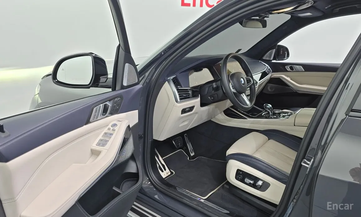 Фото 10 - BMW X7