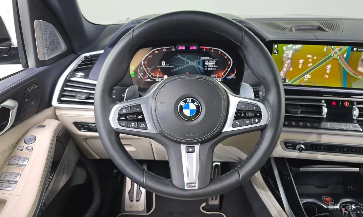 Фото 13 - BMW X7