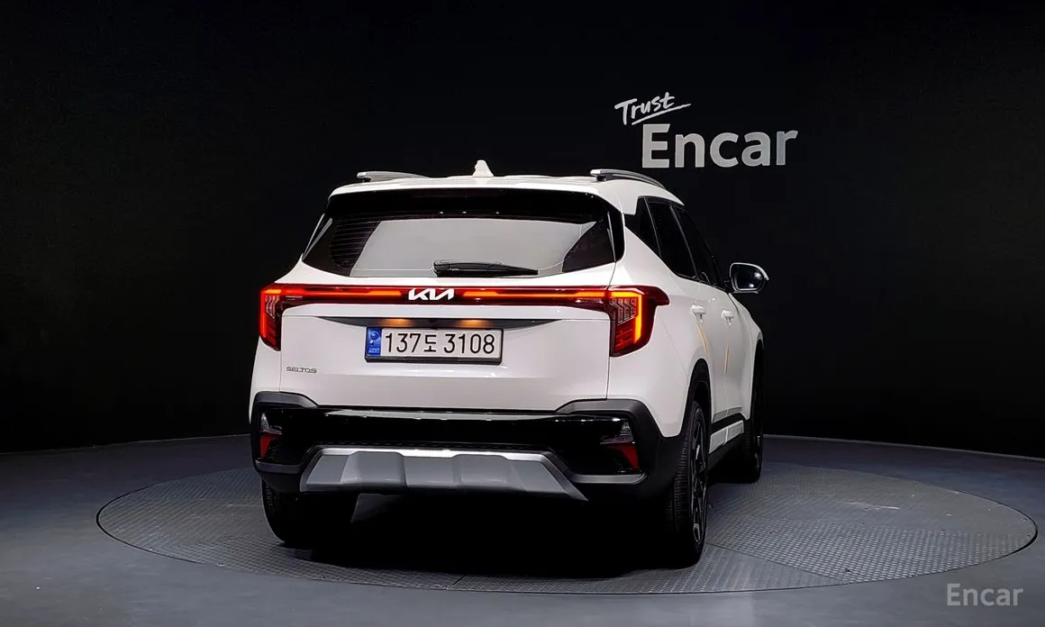 Фото 4 - Kia Seltos