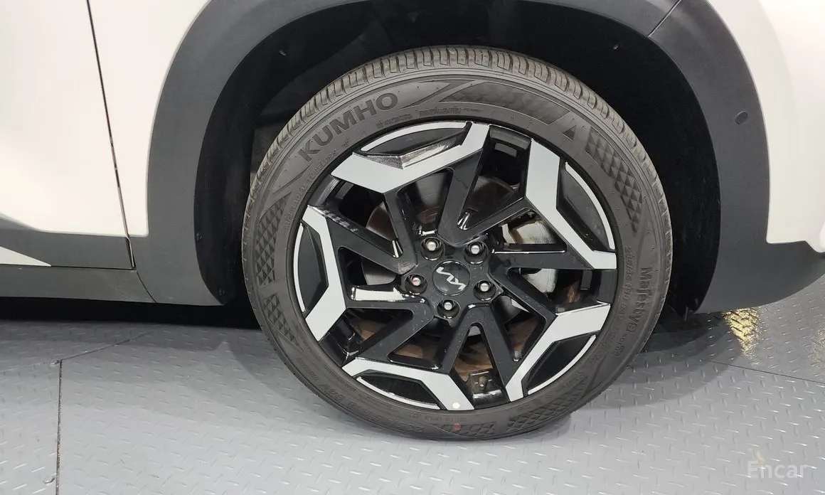 Фото 5 - Kia Seltos