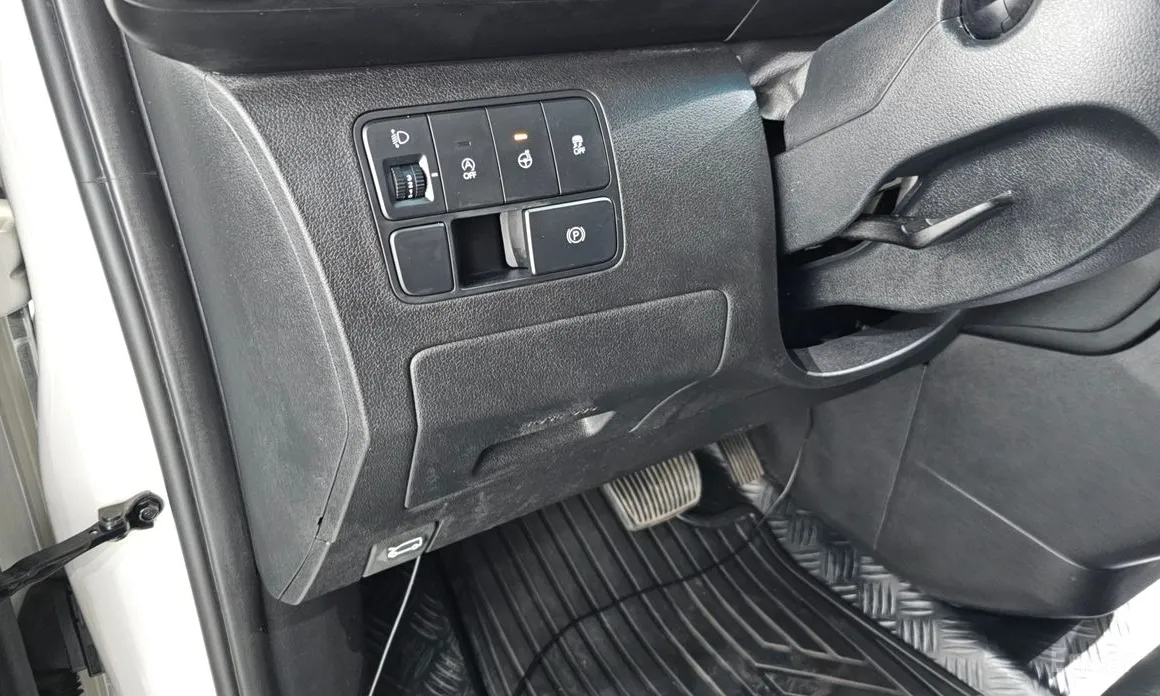 Фото 14 - Hyundai Staria