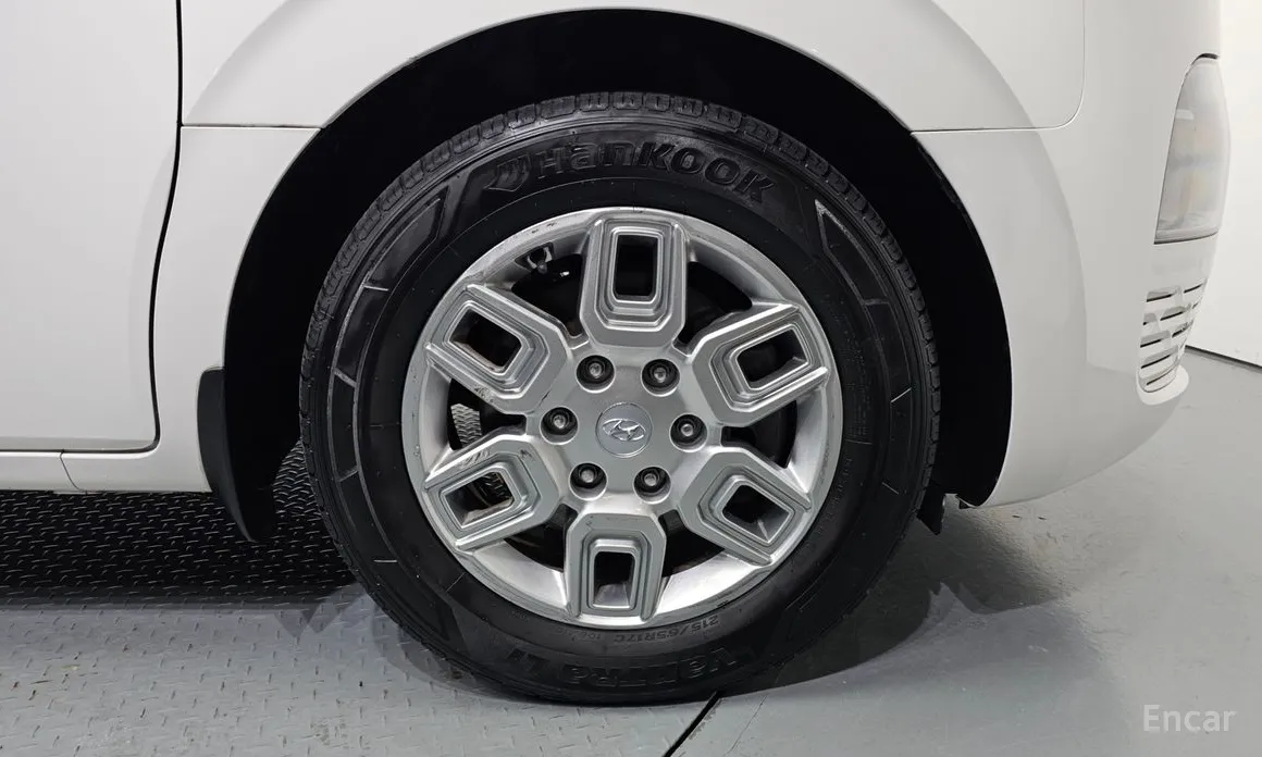 Фото 5 - Hyundai Staria