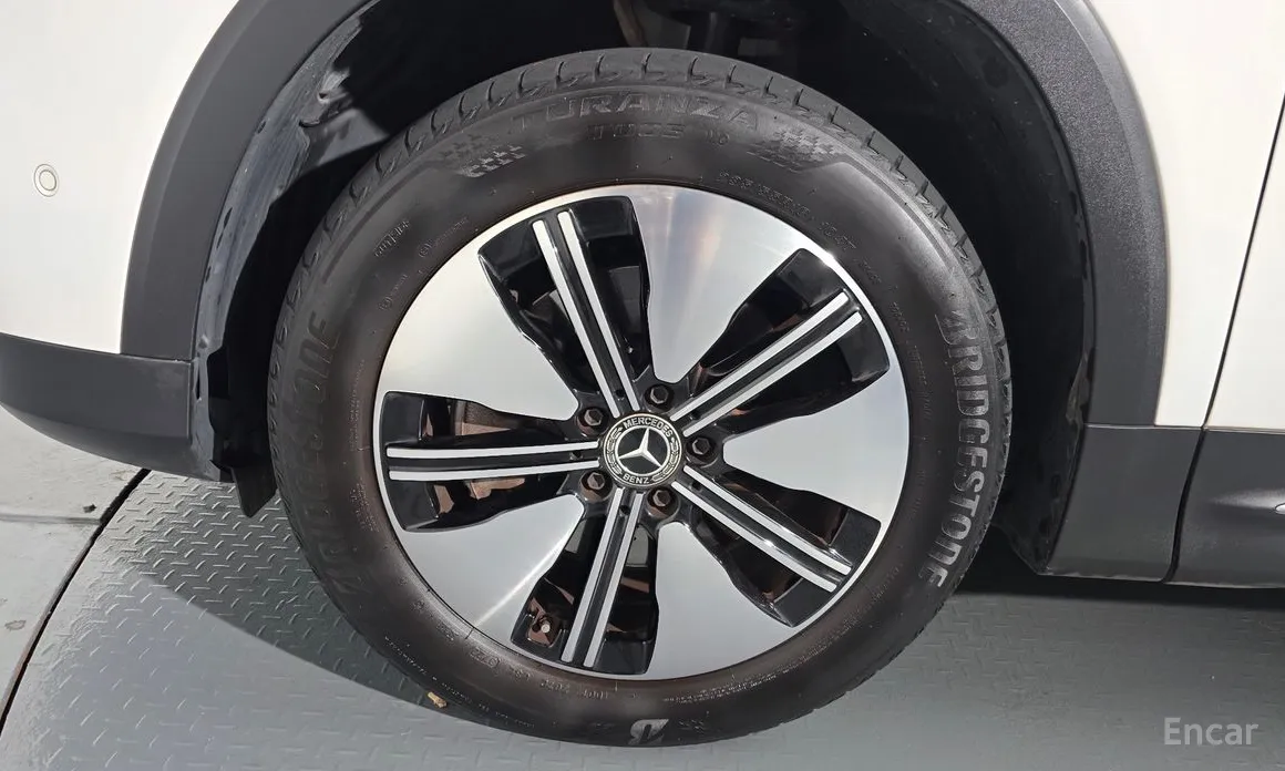 Фото 5 - Mercedes-Benz EQB