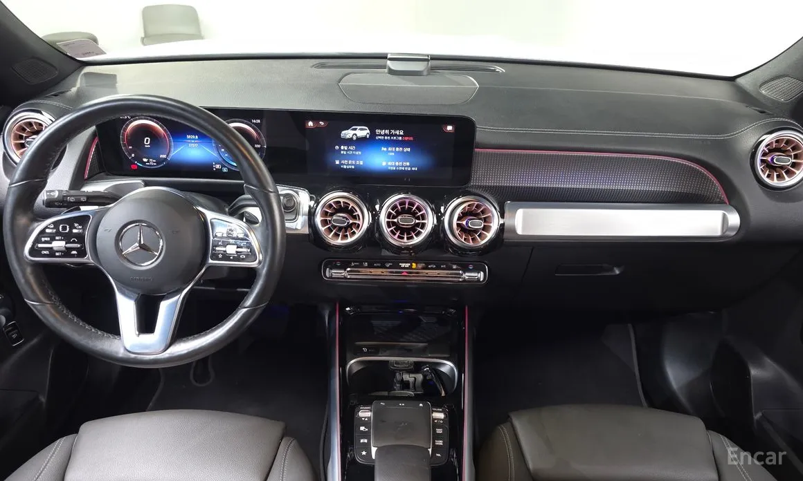 Фото 7 - Mercedes-Benz EQB