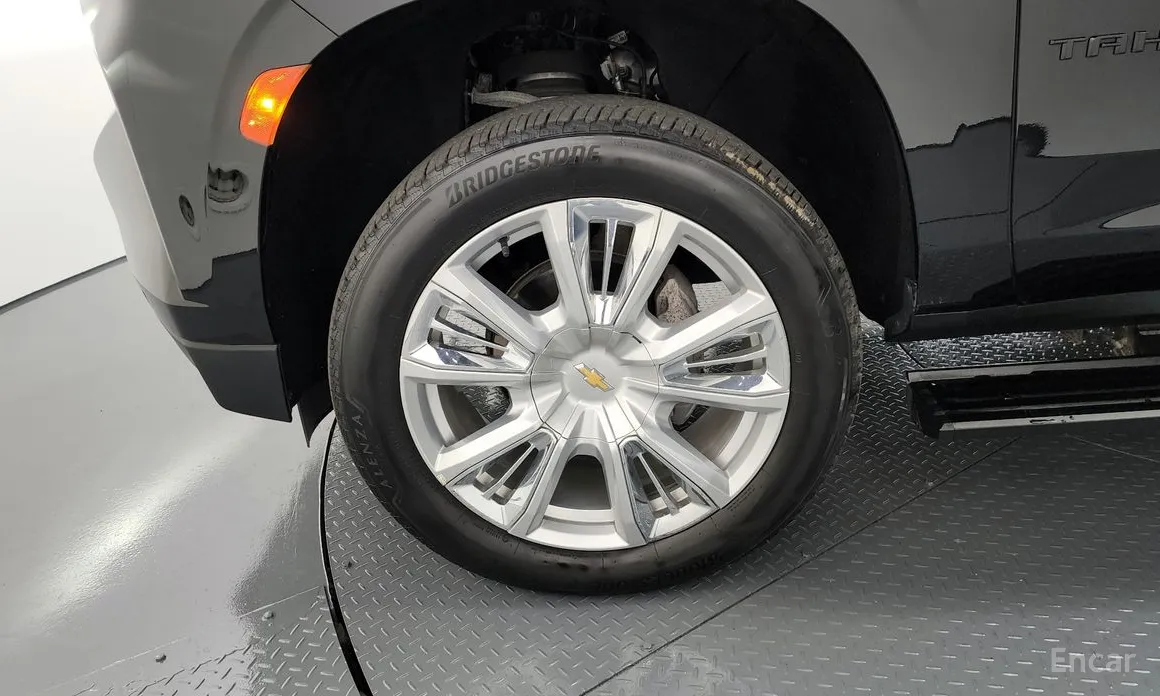 Фото 5 - Chevrolet Tahoe