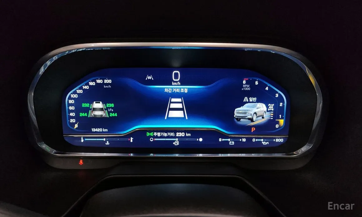 Фото 8 - Chevrolet Tahoe