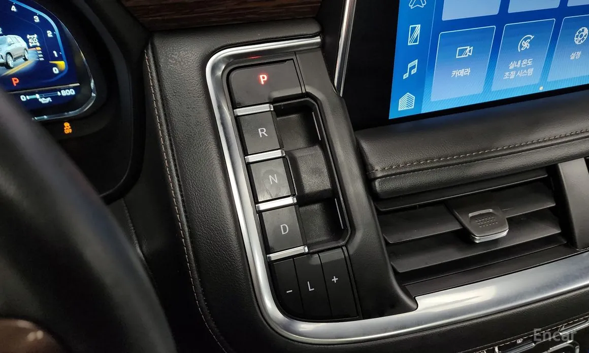 Фото 9 - Chevrolet Tahoe