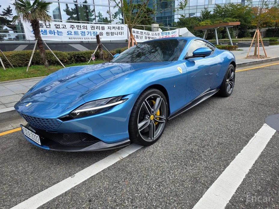 Фото 1 - Ferrari Roma