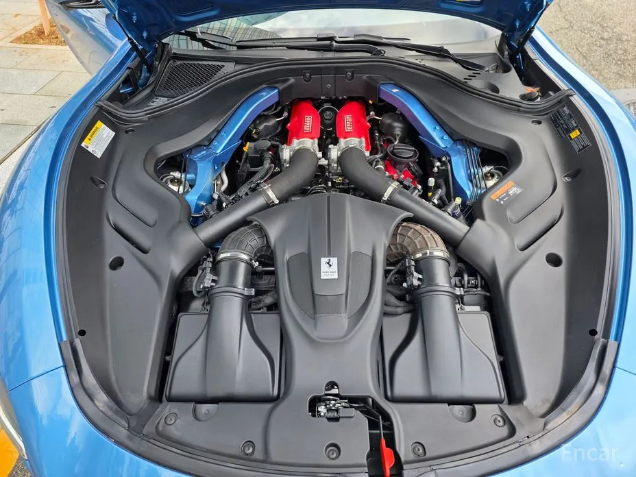 Фото 6 - Ferrari Roma