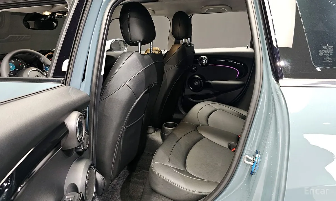 Фото 10 - Mini Cooper