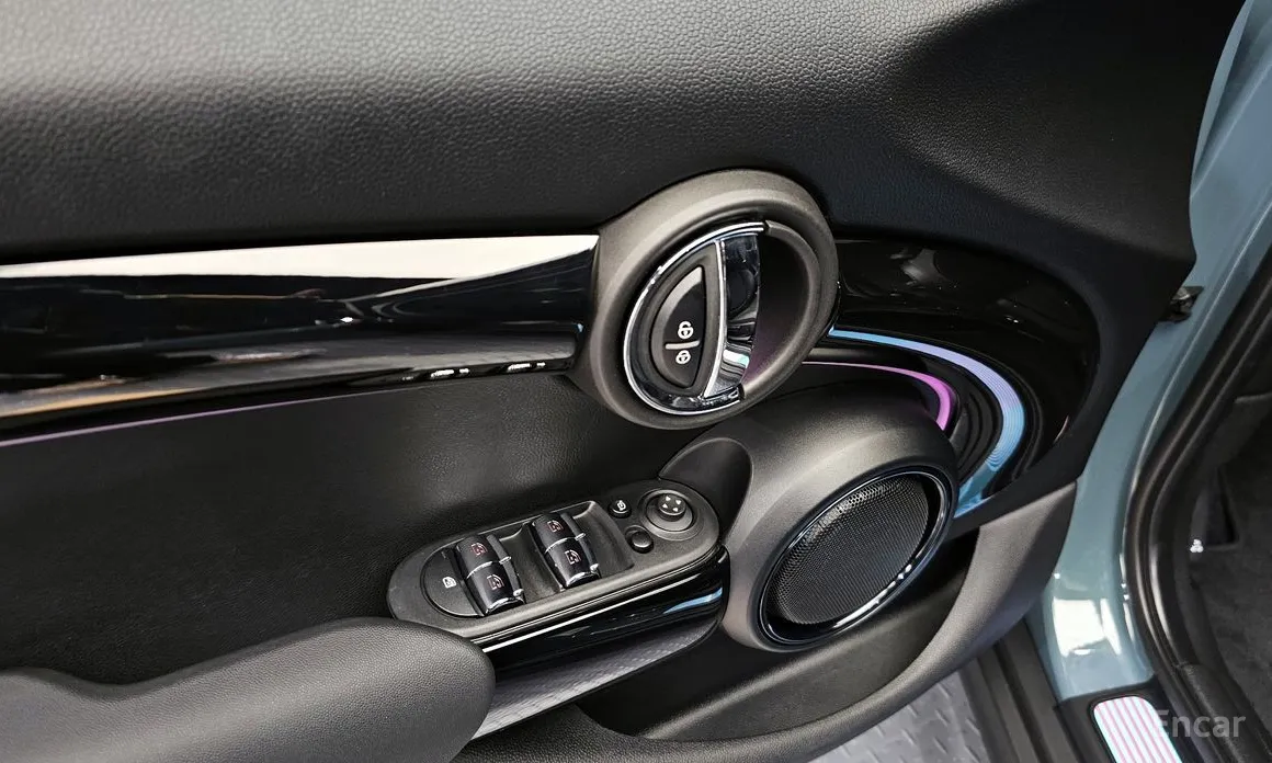 Фото 17 - Mini Cooper