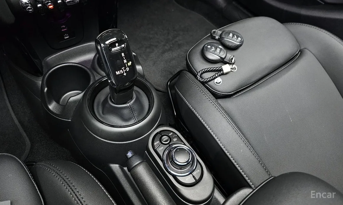 Фото 9 - Mini Cooper