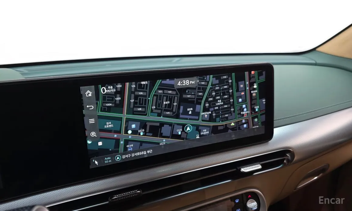 Фото 15 - Genesis GV60