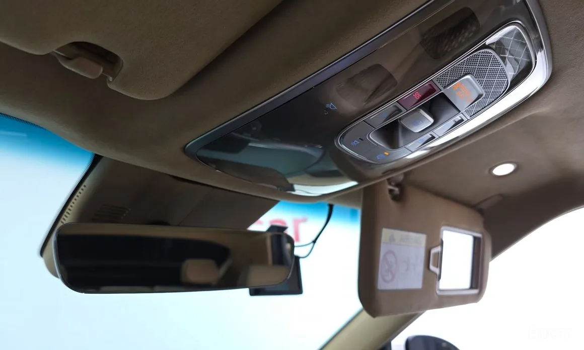 Фото 18 - Genesis GV60