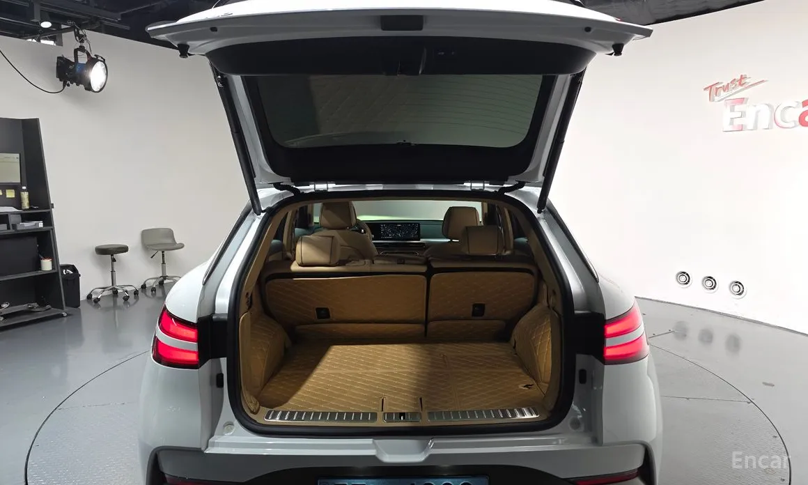 Фото 20 - Genesis GV60