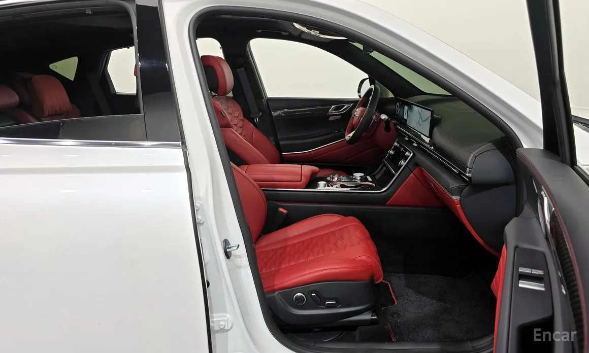 Фото 11 - Genesis GV80