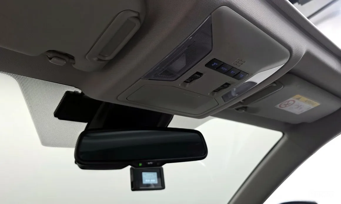 Фото 17 - Toyota RAV4