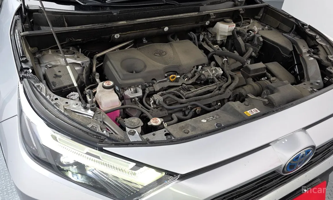 Фото 6 - Toyota RAV4