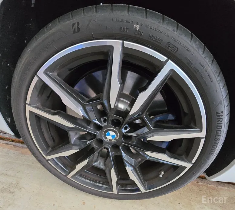 Фото 5 - BMW 8 Series