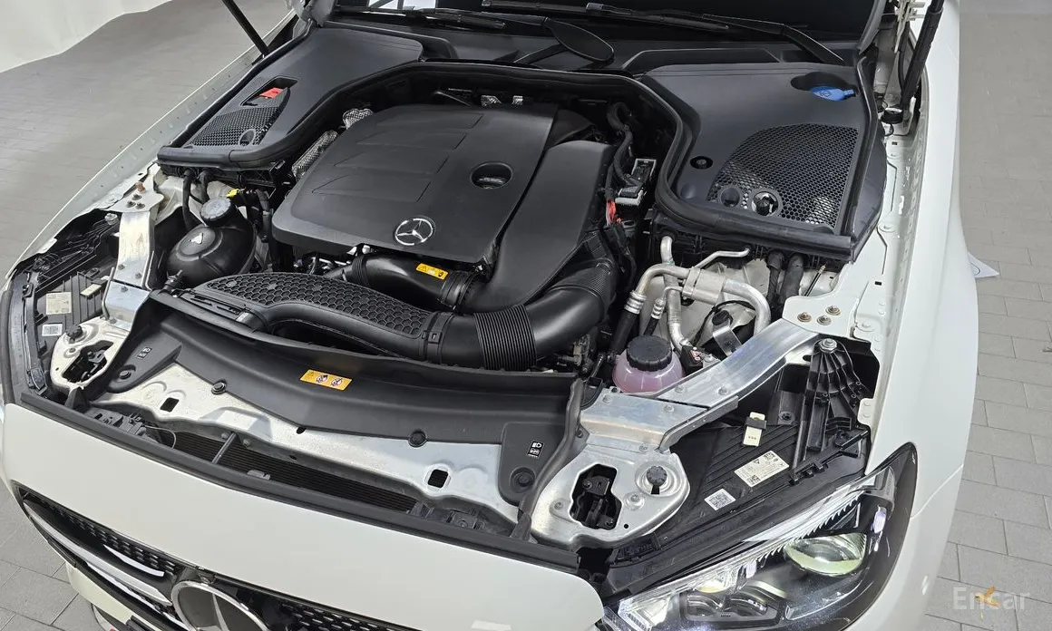 Фото 6 - Mercedes-Benz E-Class