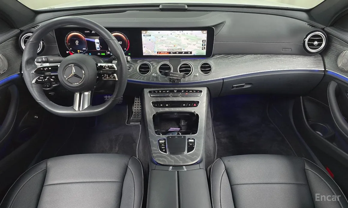 Фото 7 - Mercedes-Benz E-Class