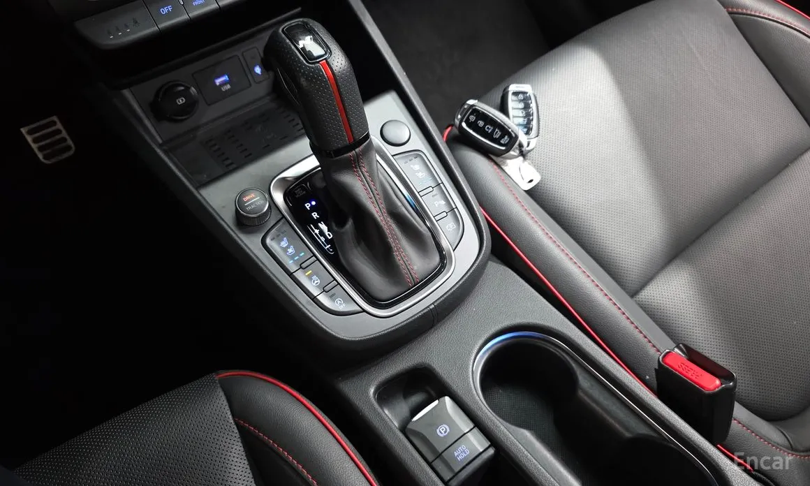 Фото 9 - Hyundai Kona