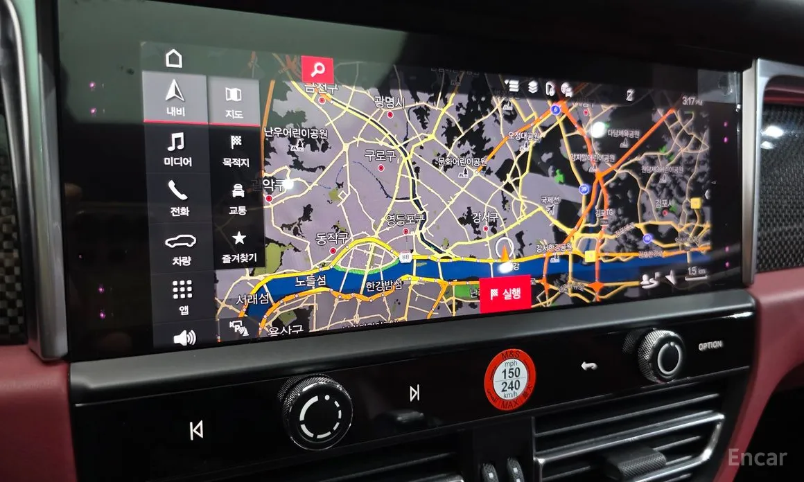 Фото 14 - Porsche Macan