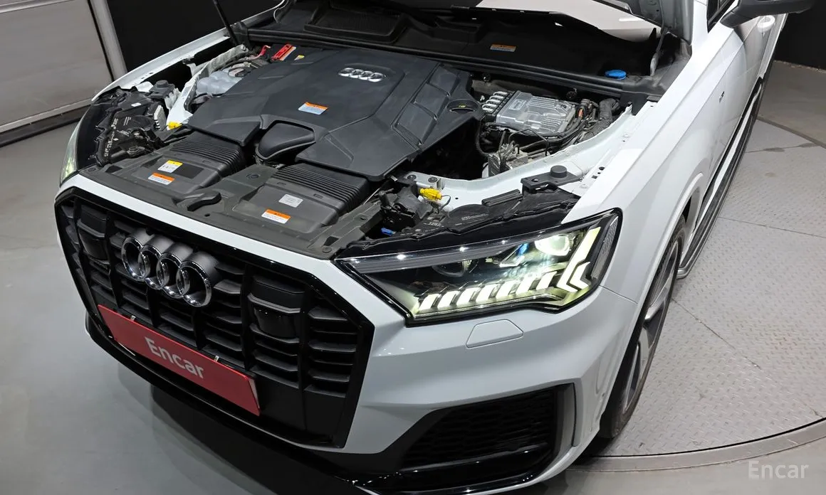 Фото 6 - Audi Q7