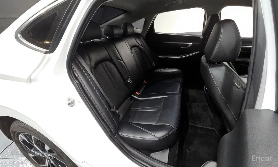 Фото 12 - Hyundai Sonata