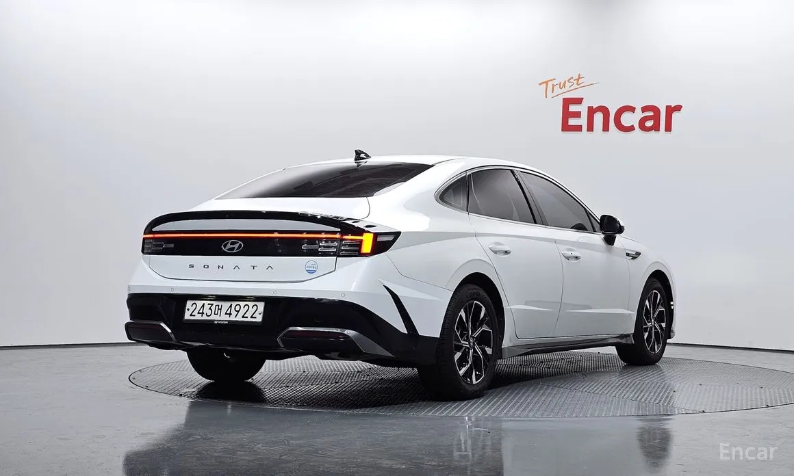 Фото 2 - Hyundai Sonata