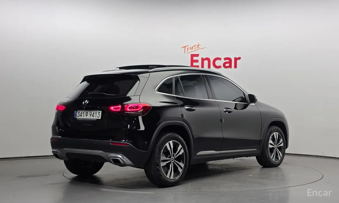 Фото 2 - Mercedes-Benz GLA-Class